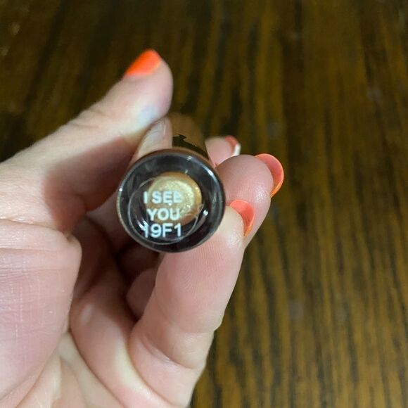 Colourpop ultra glossy lip - Picture 3 of 5